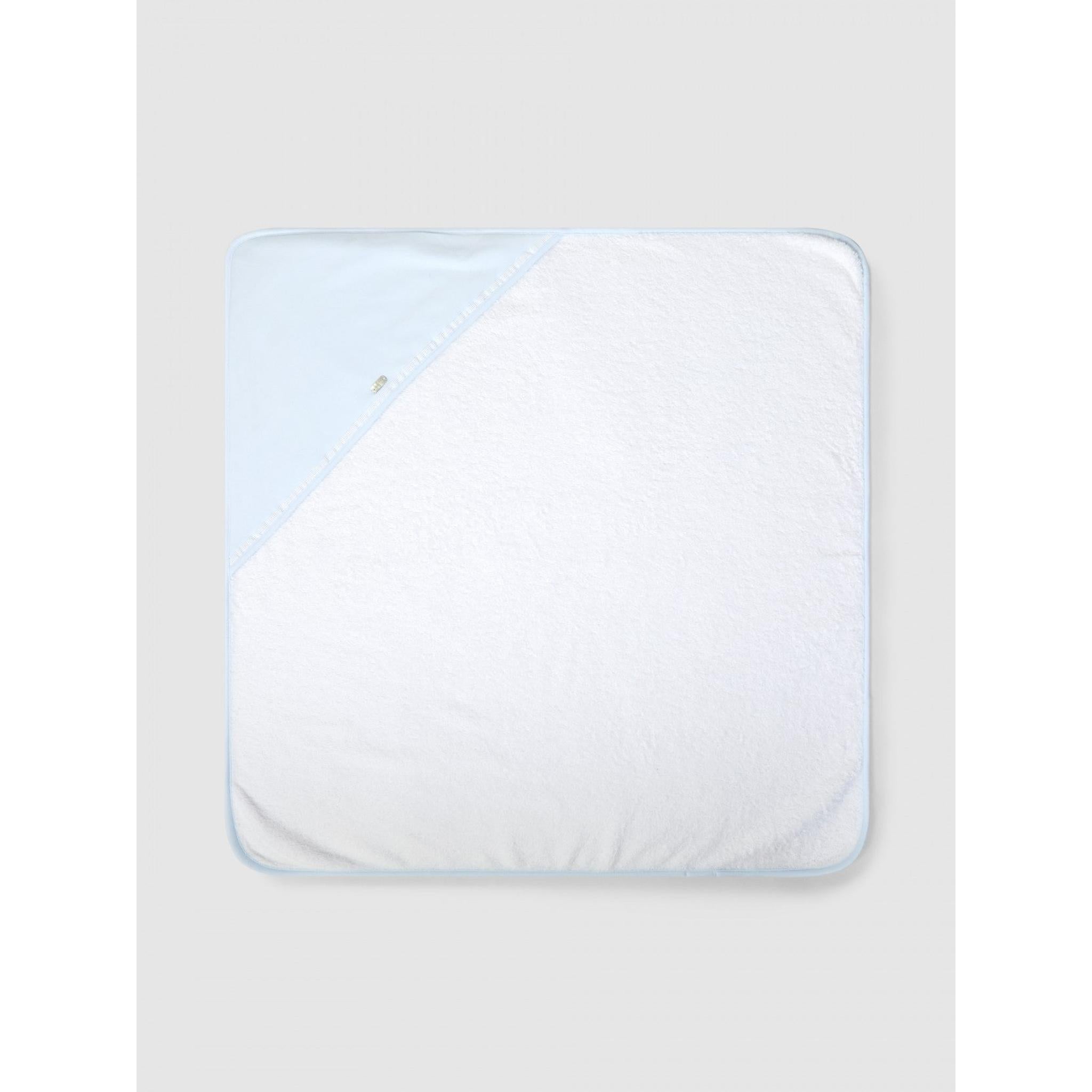 Bath towel with embroidered ribbon detail