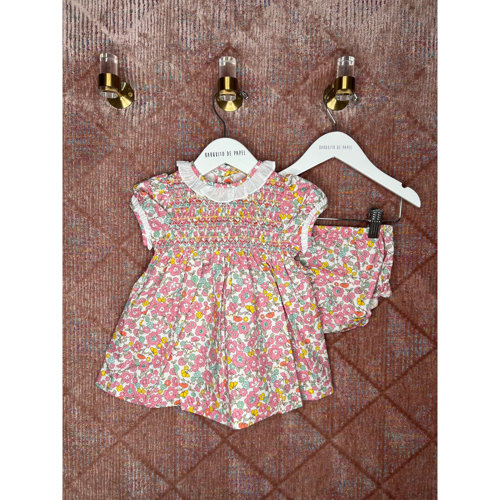 Betsy Flor Redonda Smocked Bloomer