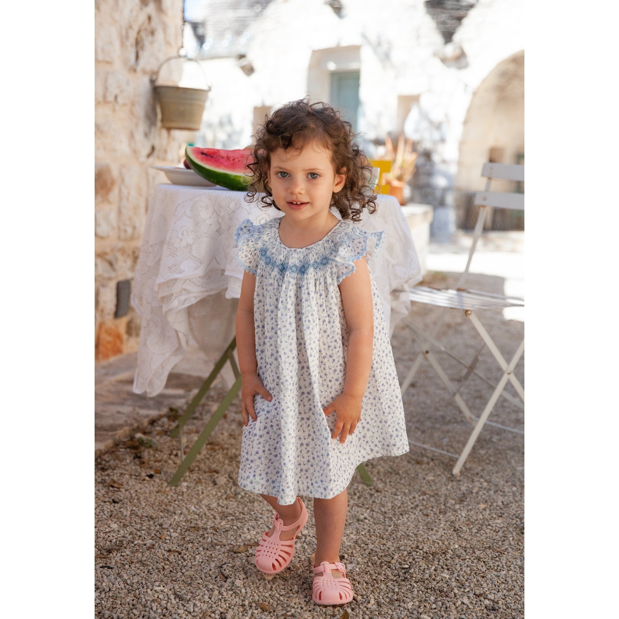 Daisy Smocked Jesusito
