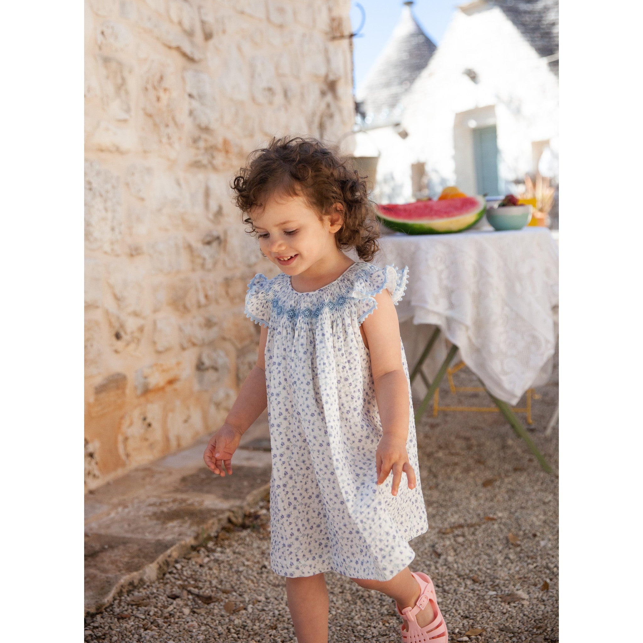 Daisy Smocked Jesusito