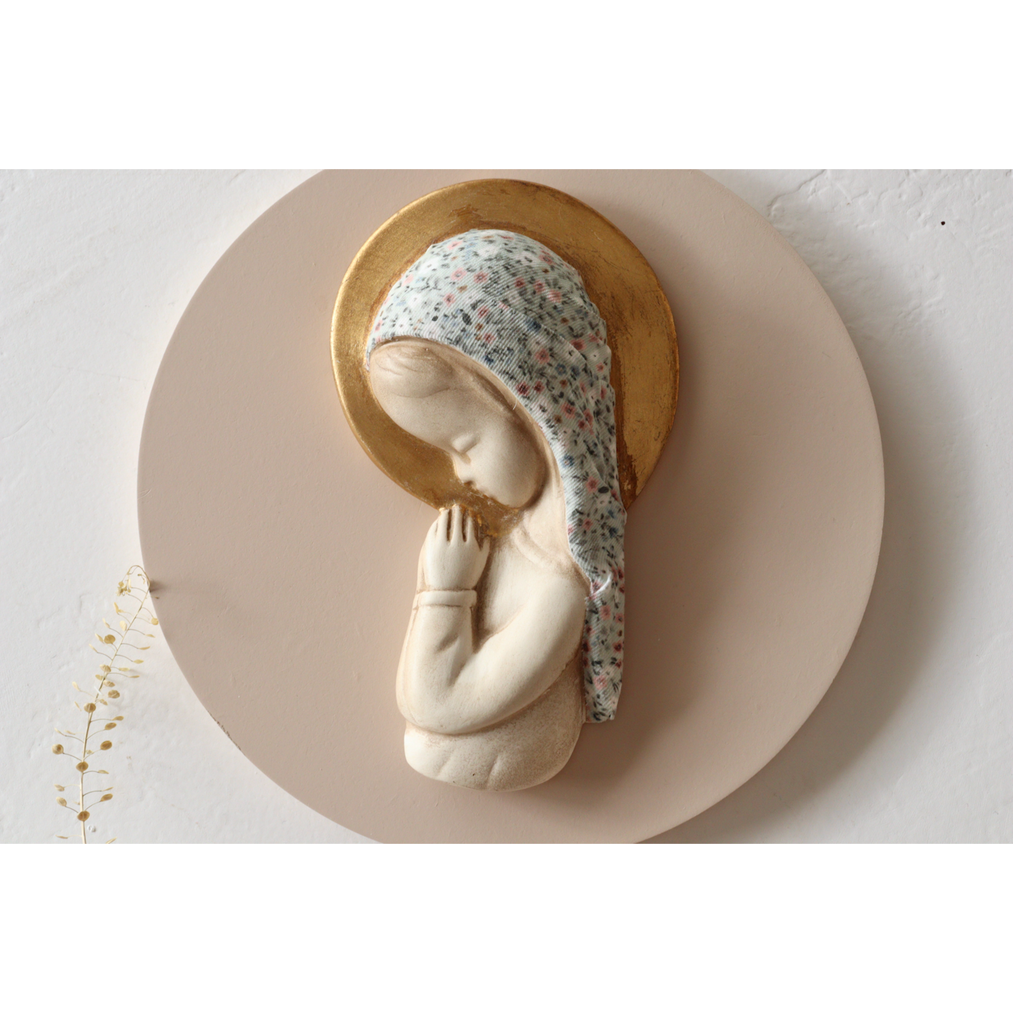 Virgen Niña Boton