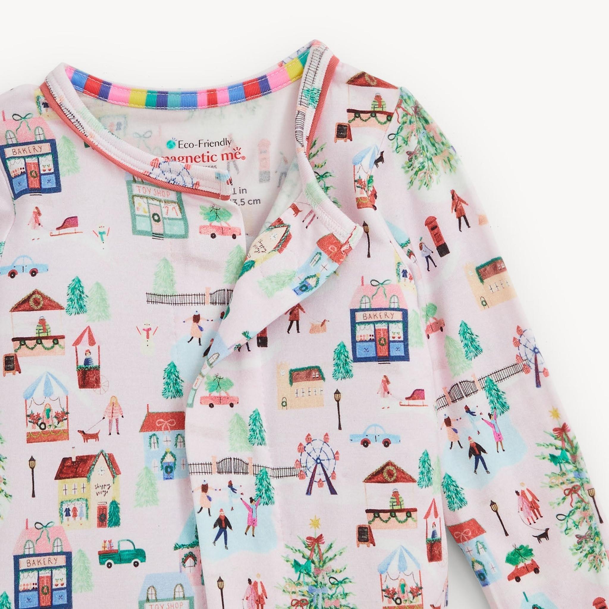 Winter Village Magnetic Footie