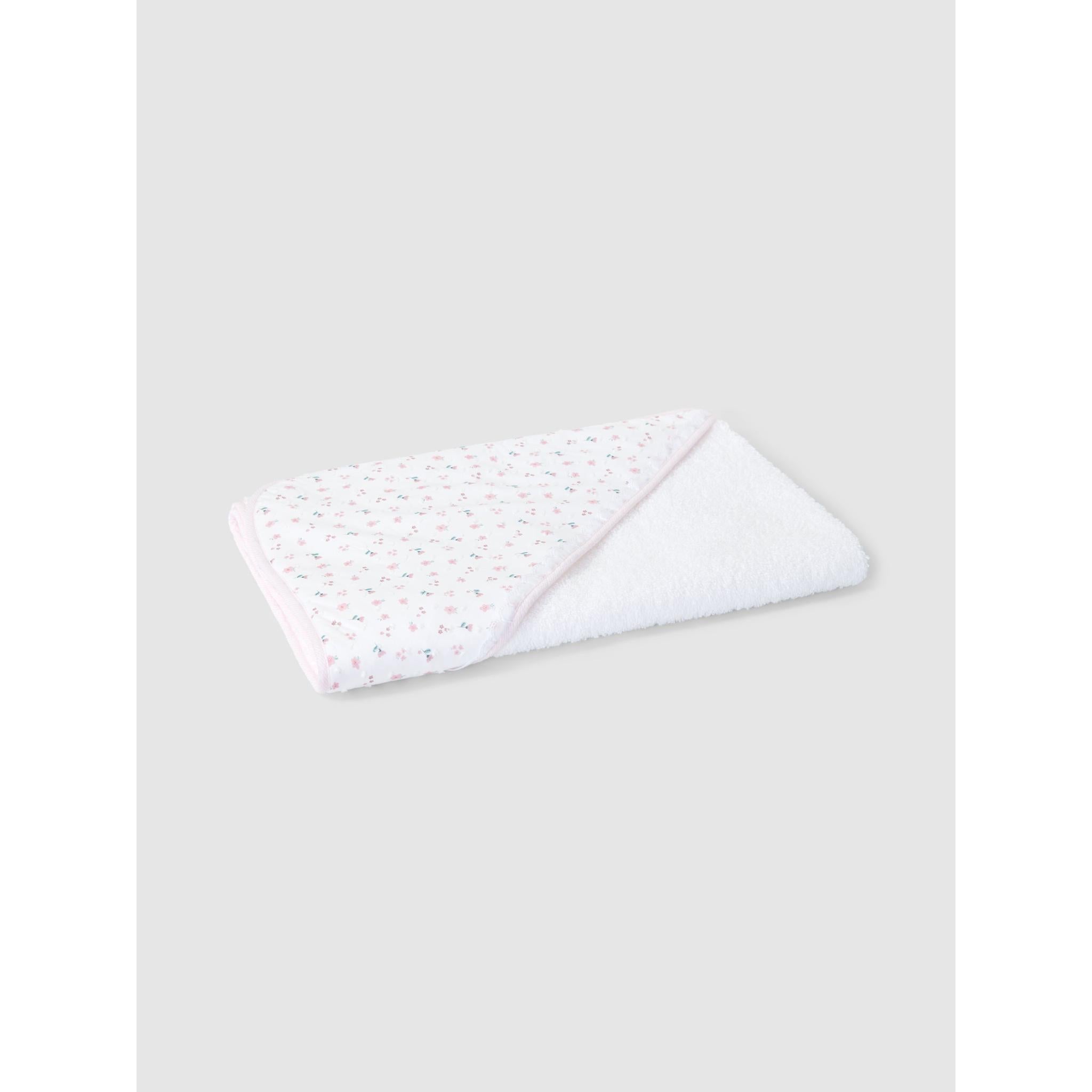 Bath towel printed with embroidered ruffle