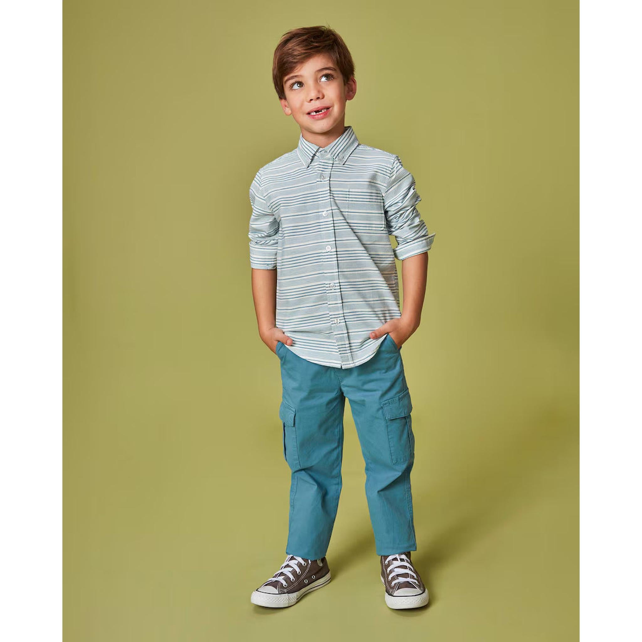 Camisa de rayas horizontales azul