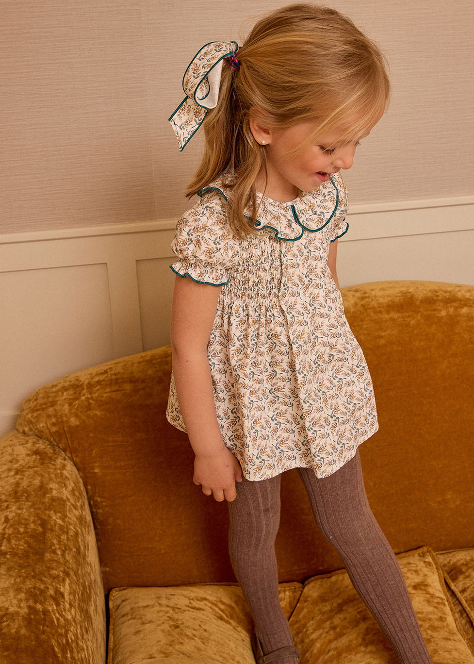 Vestido Tablon delantero Flor Mostaza