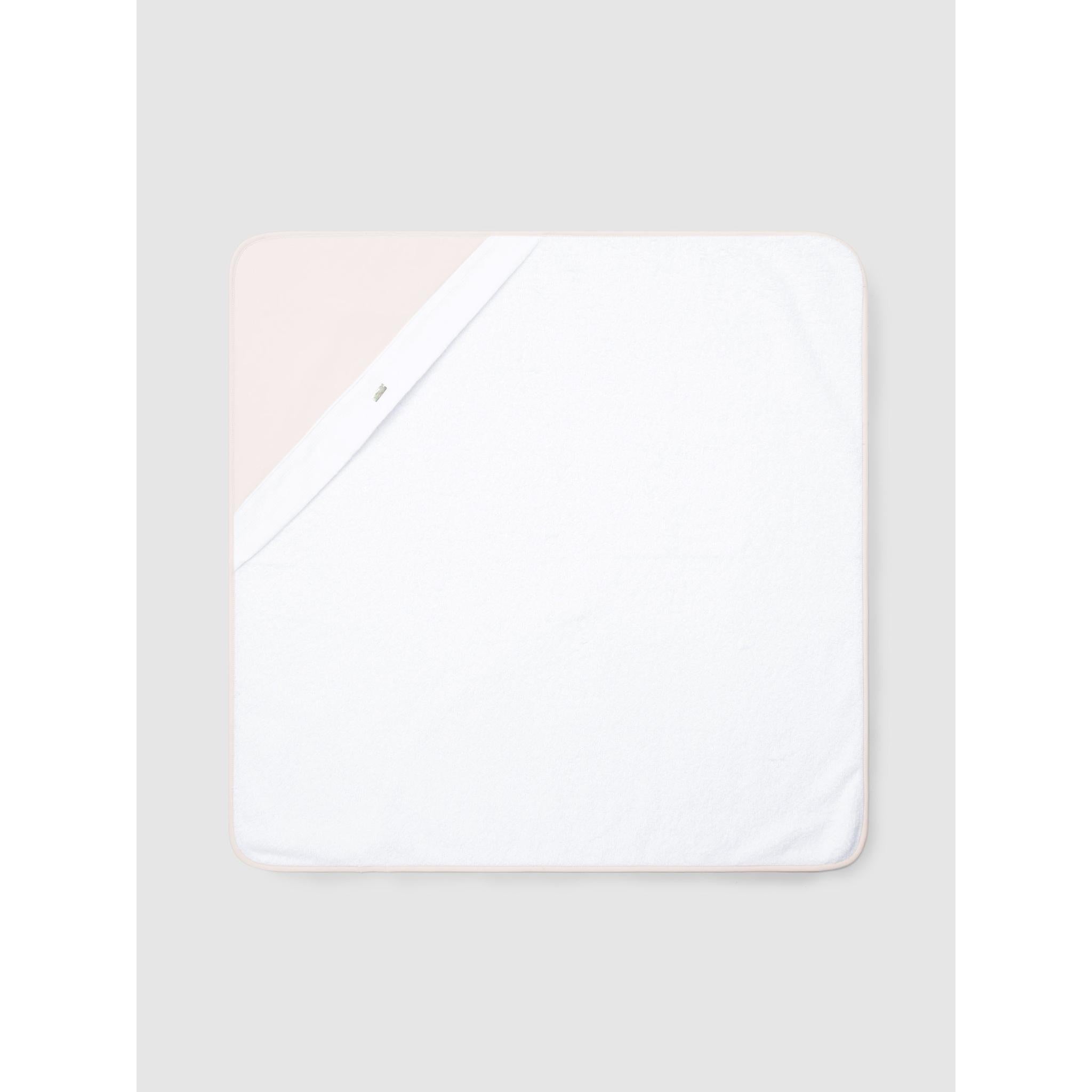 Bath towel detail in striped jacquard fabric